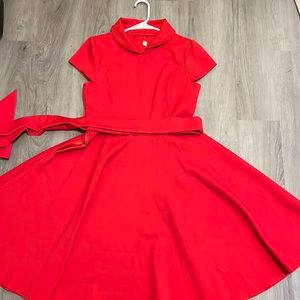 Absolutely gorgeous red dress ❤️. Size S